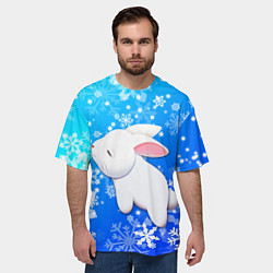 Футболка оверсайз мужская Милый кролик в снежинках, цвет: 3D-принт — фото 2