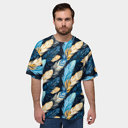 Футболка оверсайз мужская Перья птиц на темном фоне паттерн, цвет: 3D-принт — фото 2