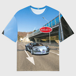 Мужская футболка оверсайз Бугатти на трассе