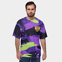 Футболка оверсайз мужская Герб РФ на фиолетовом камуфляже, цвет: 3D-принт — фото 2