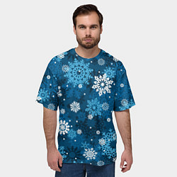 Футболка оверсайз мужская Снежинки белые и голубые, цвет: 3D-принт — фото 2