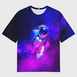 Мужская футболка оверсайз Космонавт среди облаков