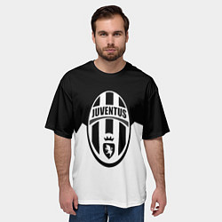Футболка оверсайз мужская Ювентус черно белая геометрия, цвет: 3D-принт — фото 2