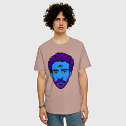 Футболка оверсайз мужская Childish Gambino синяя голова, цвет: пыльно-розовый — фото 2