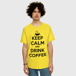 Футболка оверсайз мужская Keep Calm & Drink Coffee, цвет: желтый — фото 2