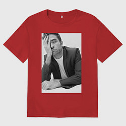 Футболка оверсайз мужская Роберт Паттинсон, цвет: красный