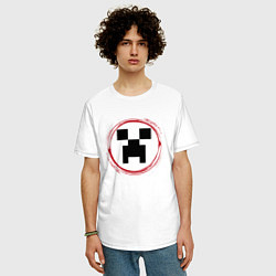 Футболка оверсайз мужская Символ Minecraft и красная краска вокруг, цвет: белый — фото 2