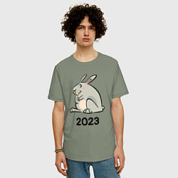 Футболка оверсайз мужская Большой кролик 2023, цвет: авокадо — фото 2