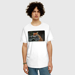 Футболка оверсайз мужская Лисичка на камнях, цвет: белый — фото 2