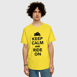 Футболка оверсайз мужская Keep calm and ride on, цвет: желтый — фото 2