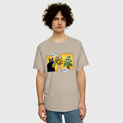 Футболка оверсайз мужская Кот против елки, цвет: миндальный — фото 2