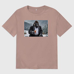 Футболка оверсайз мужская Горилла в костюме: зимний релакс, цвет: пыльно-розовый