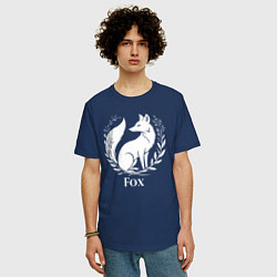 Футболка оверсайз мужская Лисий герб с венком, цвет: тёмно-синий — фото 2