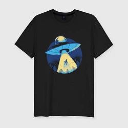 Мужская slim-футболка Похищение пришельцами в лесу
