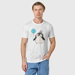 Футболка хлопковая мужская Пингвин-мальчик с шариком, цвет: белый — фото 2