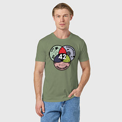 Футболка хлопковая мужская Life Universe Everything, цвет: авокадо — фото 2