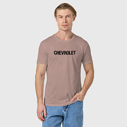 Футболка хлопковая мужская Chevrolet Лого Эмблема спина, цвет: пыльно-розовый — фото 2