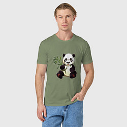Футболка хлопковая мужская Панда кушает бамбук, цвет: авокадо — фото 2