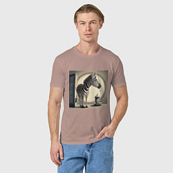 Футболка хлопковая мужская Забавная зебра, цвет: пыльно-розовый — фото 2