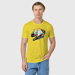 Футболка хлопковая мужская Хаотичное сердце с наклейками, цвет: желтый — фото 2