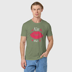 Футболка хлопковая мужская Kiss me, цвет: авокадо — фото 2
