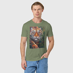 Футболка хлопковая мужская Охотящийся тигр, цвет: авокадо — фото 2