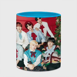 Кружка 3D Stray Kids Christmas EveL, цвет: 3D-белый + небесно-голубой — фото 2