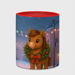 Кружка 3D Лошадка с новогоднем венком 2026, цвет: 3D-белый + красный — фото 2
