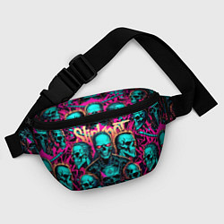Поясная сумка Slipknot на фоне рок черепов, цвет: 3D-принт — фото 2