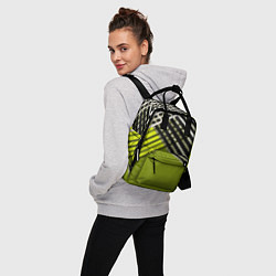 Рюкзак женский Косые черно-белые полосы на оливковом фоне, цвет: 3D-принт — фото 2