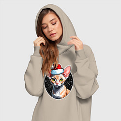 Женское худи-платье Кот породы Девон-рекс в новогодней шапке, цвет: миндальный — фото 2