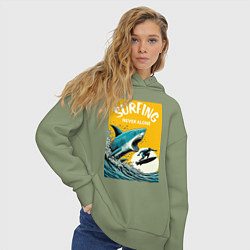 Толстовка оверсайз женская Акула и серфер - нейросеть, цвет: авокадо — фото 2
