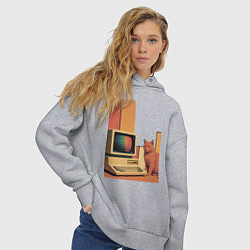 Толстовка оверсайз женская Рыжий кот сидит у старого компьютера ретро поп-арт, цвет: меланж — фото 2