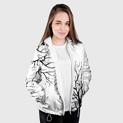 Куртка с капюшоном женская Черные ветки деревьев на белом фоне, цвет: 3D-белый — фото 2