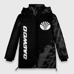 Женская зимняя куртка Daewoo speed на темном фоне со следами шин: надпис