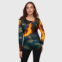 Лонгслив женский Огонь на камуфляжной ткани, цвет: 3D-принт — фото 2
