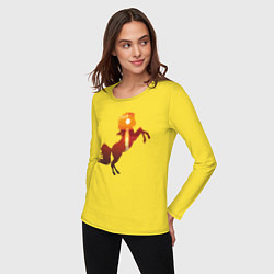Лонгслив хлопковый женский Конь-закат, цвет: желтый — фото 2