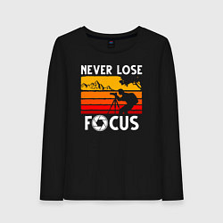 Лонгслив хлопковый женский Never lose focus, цвет: черный