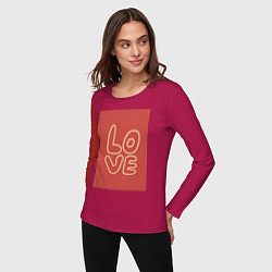 Лонгслив хлопковый женский Слово Love на красном прямоугольном фоне, цвет: маджента — фото 2