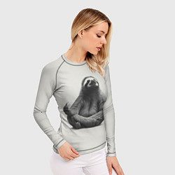 Рашгард женский Ленивиц в позе лотоса, цвет: 3D-принт — фото 2