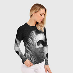 Рашгард женский Изогнутые белые перья павлина - чб иллюстрация, цвет: 3D-принт — фото 2