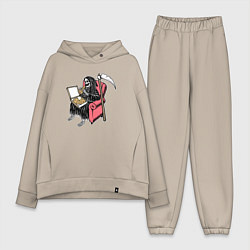 Женский костюм оверсайз Смерть ест пиццу в кресле