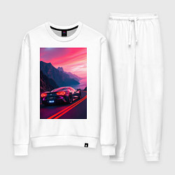 Костюм хлопковый женский Суперкар едет около океана, цвет: белый