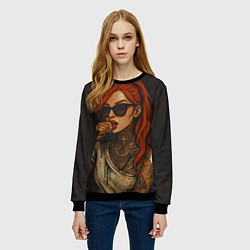 Свитшот женский Рыжая девушка в очках с тату, цвет: 3D-черный — фото 2