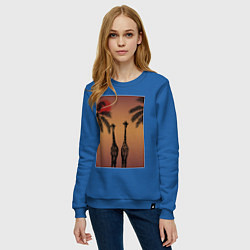 Свитшот хлопковый женский Жирафы и пальмы на закате, цвет: синий — фото 2