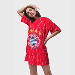 Футболка женская длинная Bayern munchen белые царапины на красном фоне, цвет: 3D-принт — фото 2