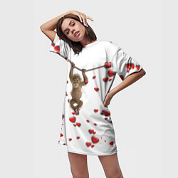 Футболка женская длинная Обезьянка висит на веревке среди сердечек, цвет: 3D-принт — фото 2