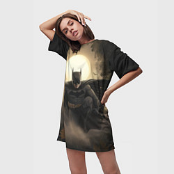 Футболка женская длинная Бэтмен выходит из сумрака, цвет: 3D-принт — фото 2