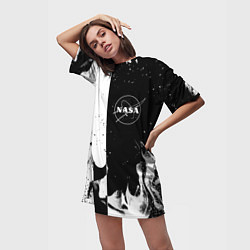 Футболка женская длинная Nasa черно белый огонь, цвет: 3D-принт — фото 2