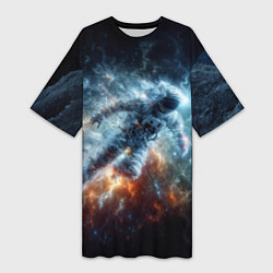 Футболка женская длинная Космонавт парит в космосе среди звезд, цвет: 3D-принт